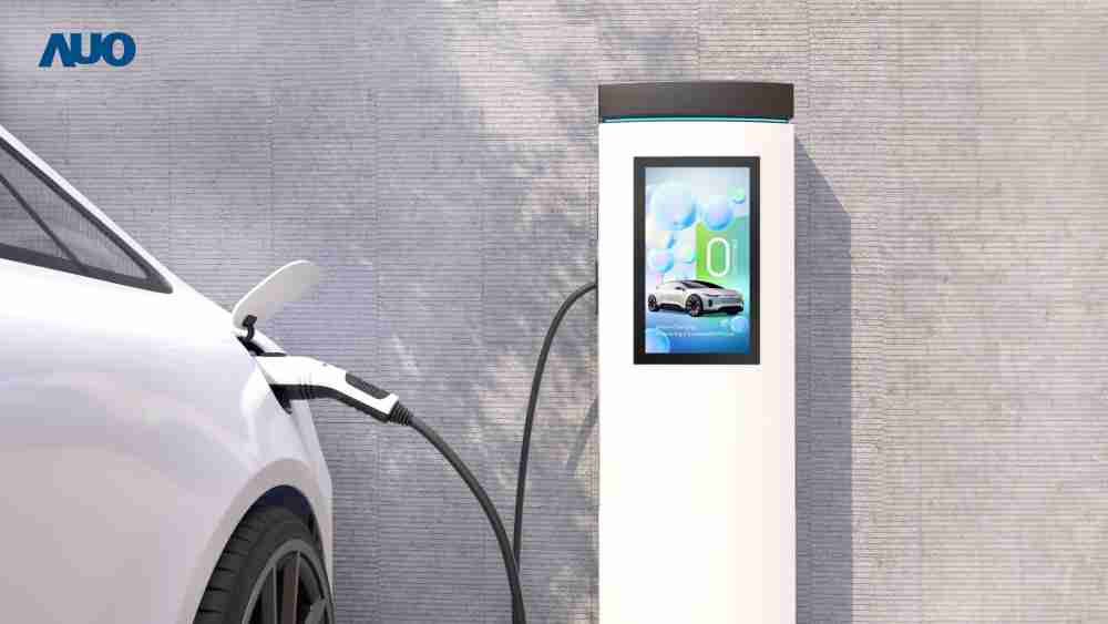 友達〝EVSE車用充電樁解決方案〞專為電動汽車充電樁設計，，，具有高亮度、、、克服戶外艱難環境的耐溫、、耐紫外線等特性，，，，並搭載散熱性及擴充性強的高效能工業電腦，，，可實現人機互動訴求，，，，如資訊顯示、、、支付等應用